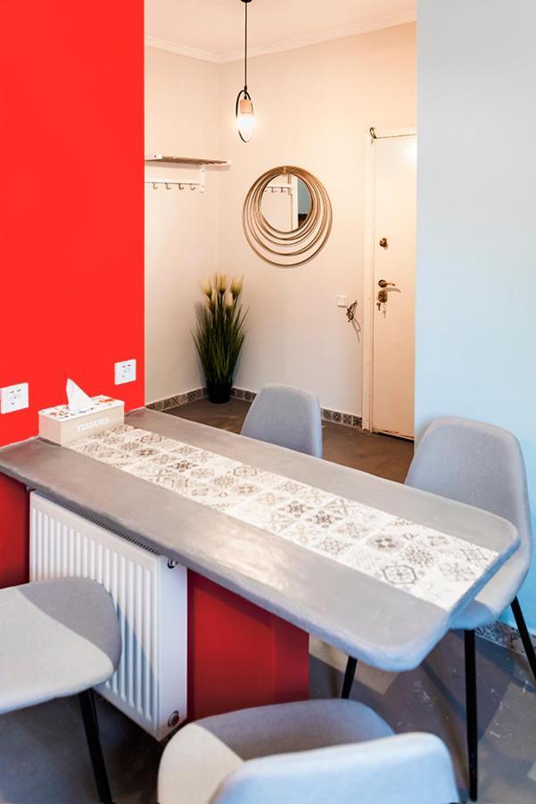 Vasilis Thissio Petralona 3d Floor 55sqm Apartment